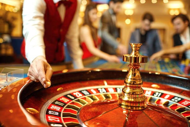 Live dealer table with multiple camera angles